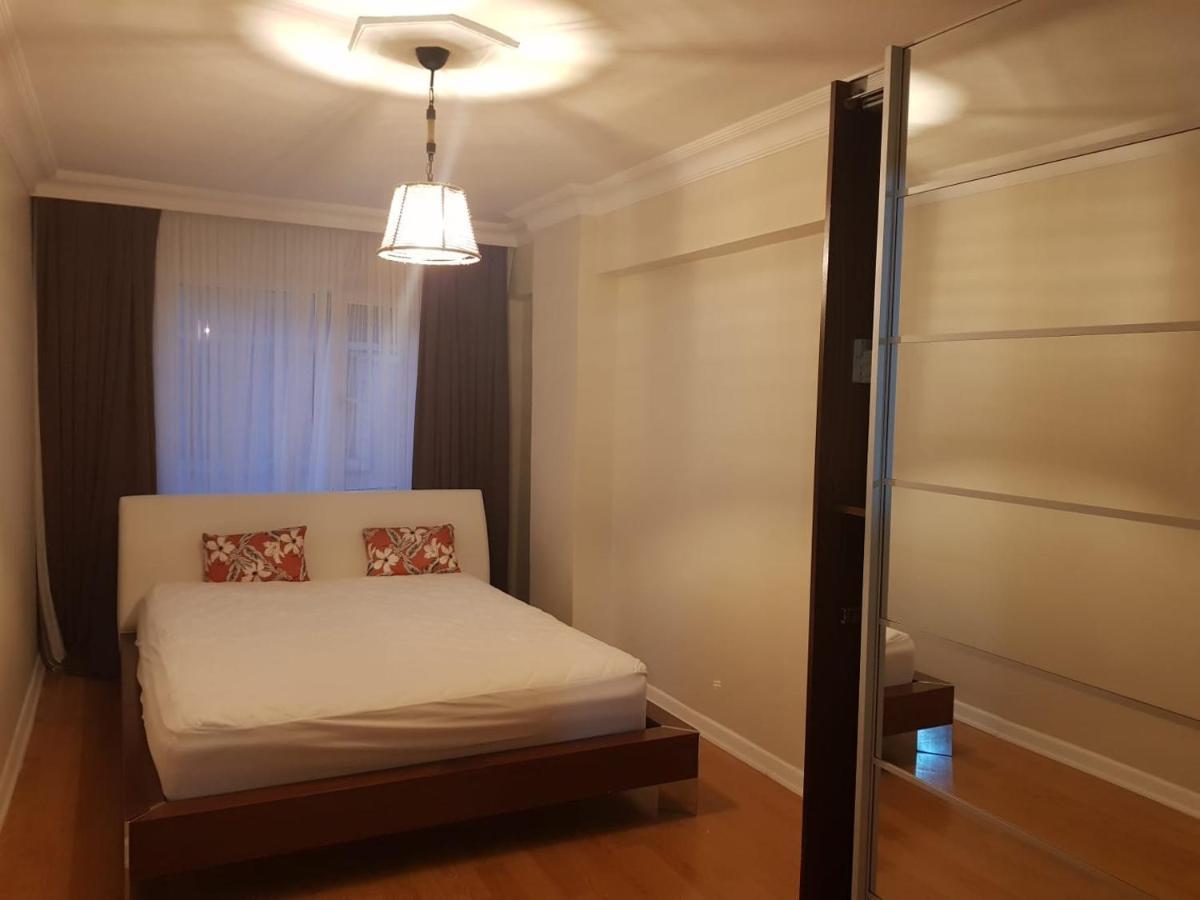 5 Minutes To Subway Apartment Istanbul Exterior photo