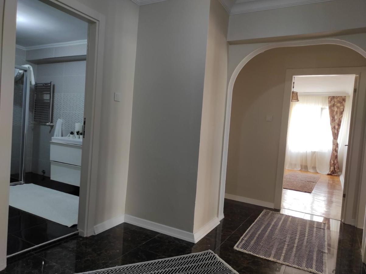 5 Minutes To Subway Apartment Istanbul Exterior photo