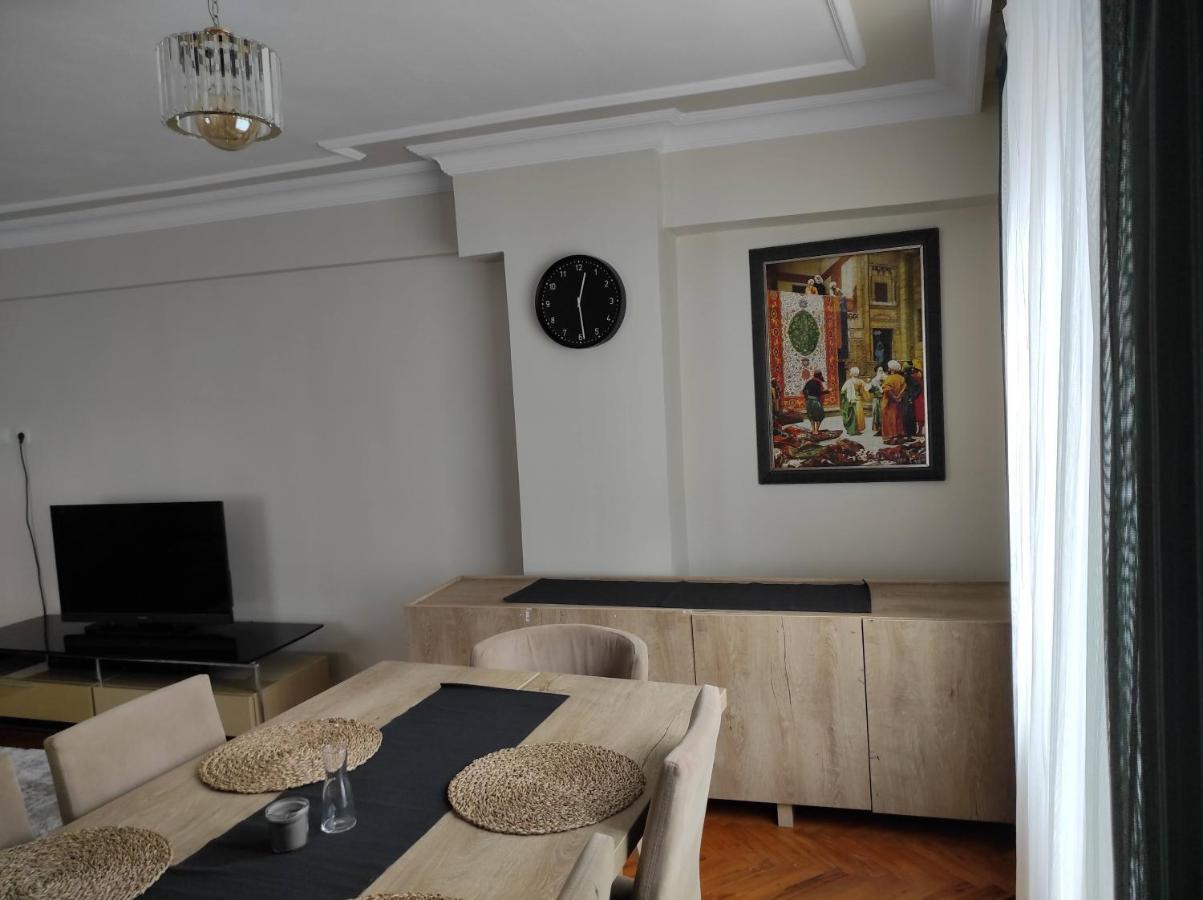 5 Minutes To Subway Apartment Istanbul Exterior photo