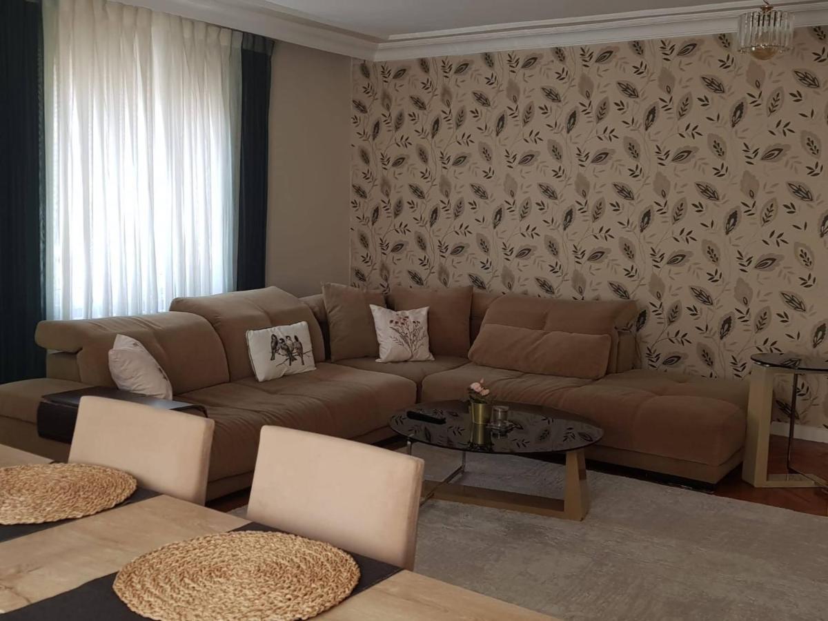 5 Minutes To Subway Apartment Istanbul Exterior photo